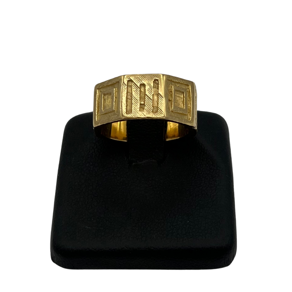 Vintage Solid 18k Yellow Gold Geometric Motif Hexagonal Ring - Daisy Exclusive jewellers