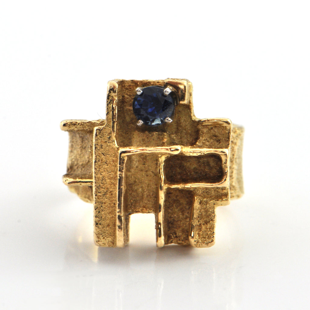 Vintage Geometric 18K Yellow Gold and 0.73CT Sapphire Ring + Montreal Estate Jewelers