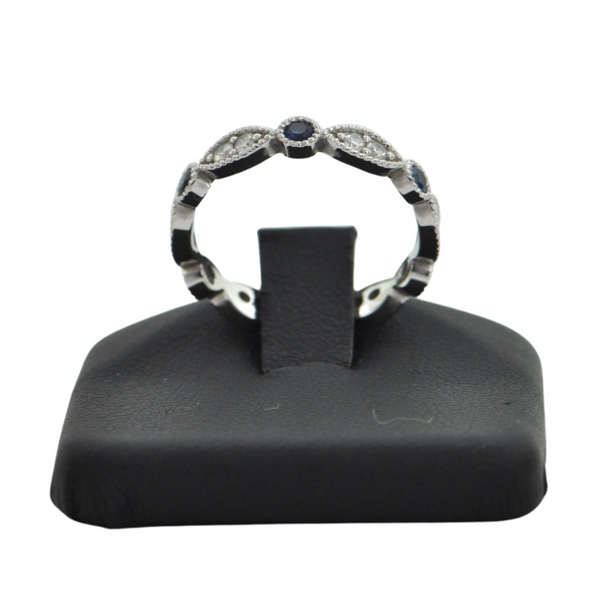 Daisy Exclusive Diamond and Sapphire 18K White Gold Eternity Band